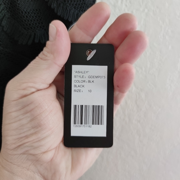 Guess 💜 NEW‎ Ashley Tiered Lace Sheath Dress Black - Picture 3 of 12